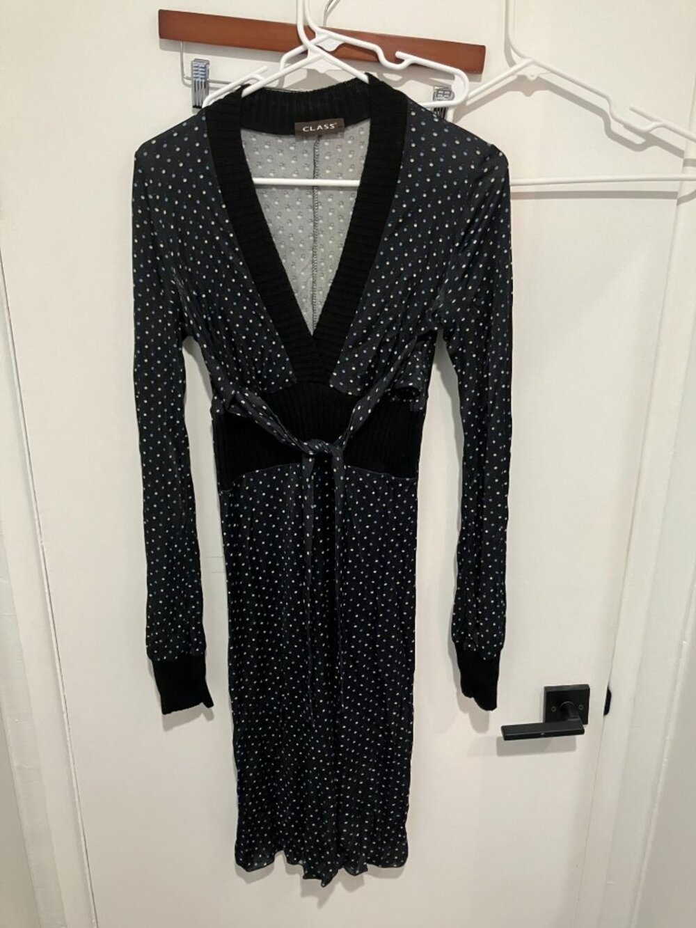 Class Brand Women's Polka Dot V-Neck Dress with Tie Waist, Navy, Size Large